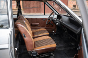 Image 33/36 of Ford Fiesta (1977)