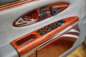 Bild 21/30 von Maybach 57 (2003)