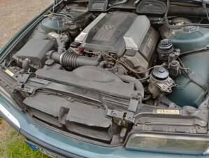 Afbeelding 5/7 van BMW 730i (1995)