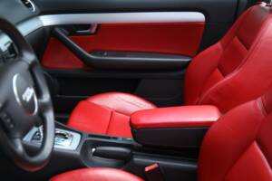 Afbeelding 49/50 van Audi S4 (2004)