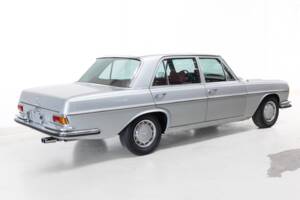 Image 23/27 of Mercedes-Benz 280 SEL 4,5 (1972)