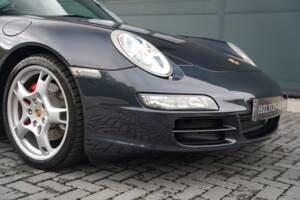 Bild 29/50 von Porsche 911 Carrera 4S (2007)