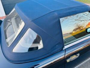 Image 12/23 of Mercedes-Benz 500 SL (1986)