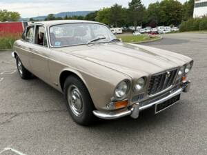 Bild 33/40 von Jaguar XJ 6 4.2 (1971)