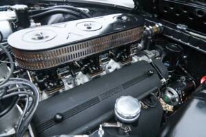 Image 17/50 of Ferrari 250 GT/E (1962)