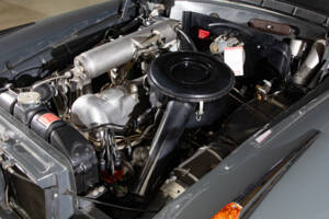 Image 19/23 of Mercedes-Benz 220 SE Cabriolet (1960)