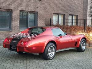 Image 13/24 of Chevrolet Corvette Stingray (1976)