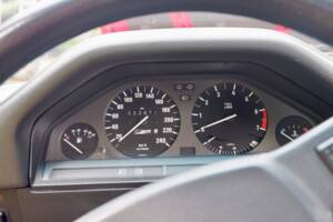 Imagen 16/26 de BMW 318i (1992)