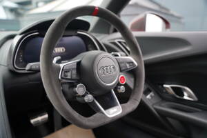 Bild 33/50 von Audi R8 V10 plus (2018)
