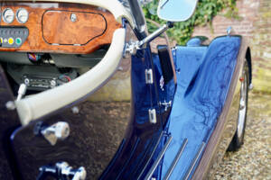 Immagine 21/50 di Morgan Plus 8 35th Anniversary (2004)