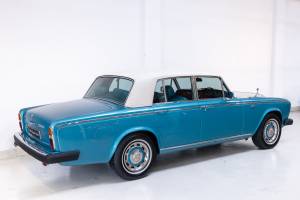 Image 40/40 de Rolls-Royce Silver Shadow II (1977)