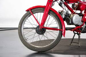 Immagine 40/50 di Moto Guzzi Motoleggera 65 (1951)