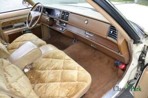Image 39/50 de Buick Electra 225 Hardtop (1976)