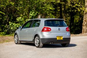 Bild 7/50 von Volkswagen Golf V GTI (2006)