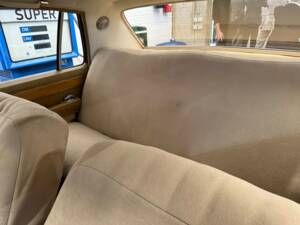 Immagine 12/19 di Opel Diplomat V8 5,4 (1976)