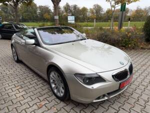 Image 8/24 of BMW 645Ci (2005)