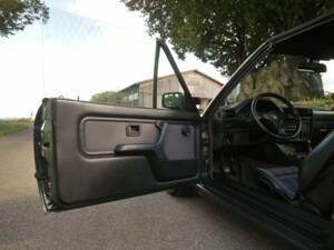 Bild 18/25 von BMW 320i (1990)
