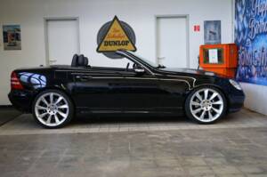 Image 40/48 of Mercedes-Benz SLK 230 Kompressor (2003)