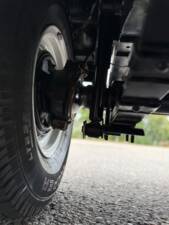 Image 17/20 of Land Rover 88 (1977)