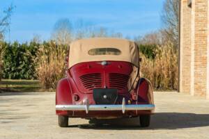 Immagine 6/50 di Renault 4 CV Décapotable (1957)
