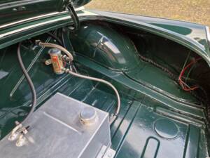 Image 44/50 of MG MGB GT (1965)
