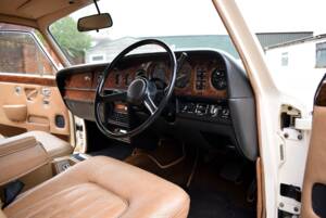 Image 7/50 of Rolls-Royce Silver Shadow II (1979)