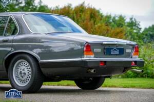 Bild 41/57 von Jaguar XJ 12 (1986)