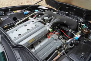 Image 15/50 of Aston Martin Virage Volante (1994)