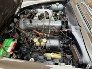 Image 28/36 de Mercedes-Benz 250 SL (1968)