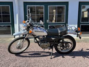 Image 2/28 of Honda DUMMY (1974)