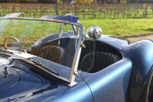 Image 26/50 de AC Cobra 427 (1999)