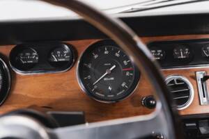 Image 87/100 of Ferrari 330 GT 2+2 (1965)