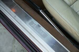 Image 37/50 de Jaguar XJ-S 3.6 (1988)