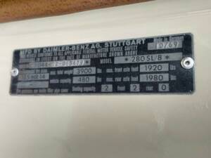 Afbeelding 36/36 van Mercedes-Benz 280 SL (1970)