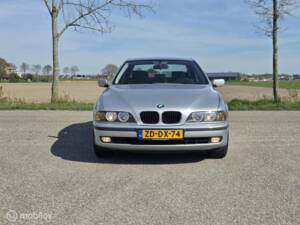 Imagen 6/37 de BMW 523i (1999)
