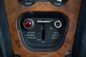 Image 48/50 of Bentley T 1 (1975)