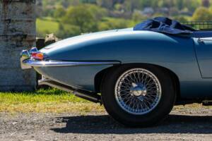 Bild 44/44 von Jaguar E-Type 4.2 (1965)