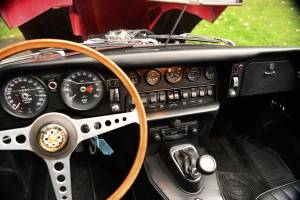 Image 38/50 of Jaguar E-Type (1969)