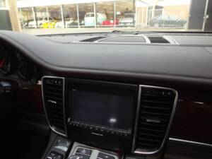 Bild 45/98 von Porsche Panamera Turbo (2009)