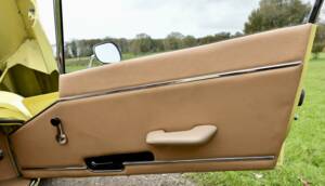 Image 24/50 de Jaguar E-Type (2+2) (1969)