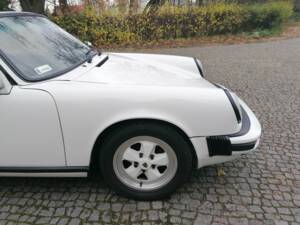 Afbeelding 8/10 van Porsche 911 Carrera 3.2 (1988)