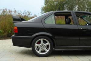 Image 20/50 of BMW 318 (1994)