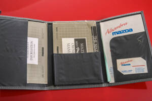 Immagine 44/50 di Mazda MX-5 1.6 (1990)