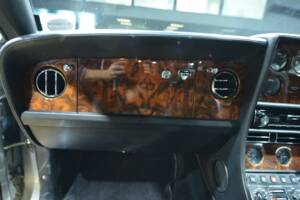 Image 26/50 of Bentley Continental R (1992)