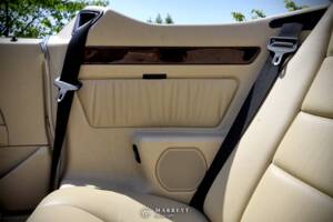 Bild 48/79 von Mercedes-Benz E 220 (1996)