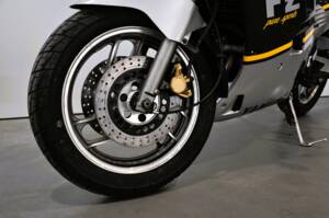 Bild 9/16 von Yamaha FZ 750 (1989)