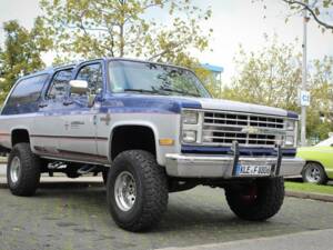 Bild 1/8 von Chevrolet Suburban (1988)
