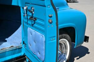 Image 31/50 de Ford F-100 (1954)