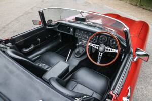 Image 33/41 de Jaguar E-Type 3.8 (1964)