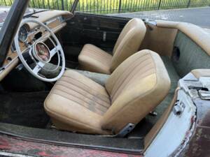 Image 24/50 de Mercedes-Benz 230 SL (1964)